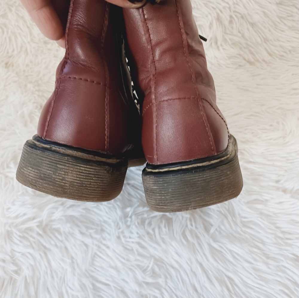 Dr. Martens Delaney Boots , Youth Sz.3 - Picture 6 of 9